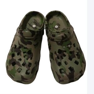 Brand New  Mission Ridge Men's Cameo Clogs/Sandals